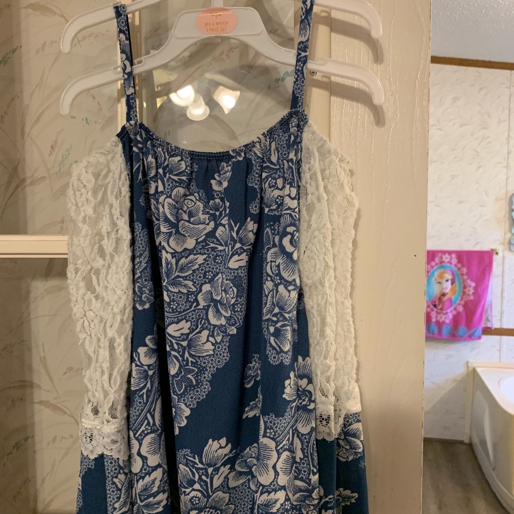 Girls Clothes